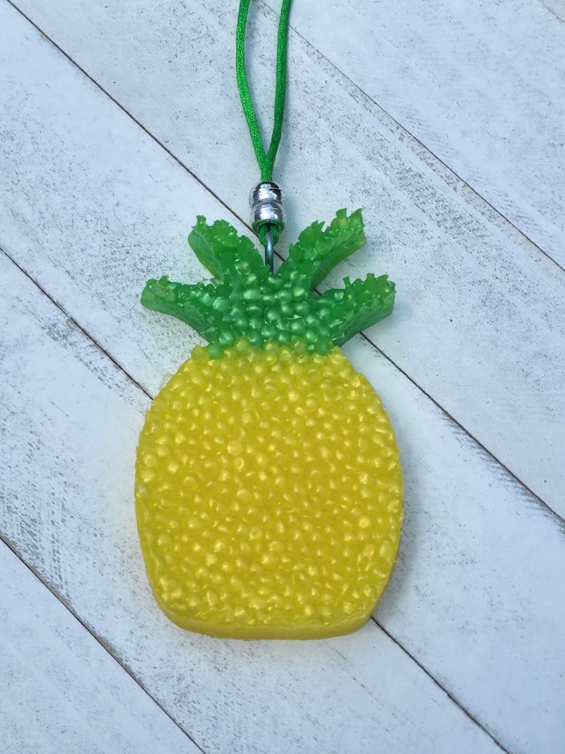 Pineapple Freshie